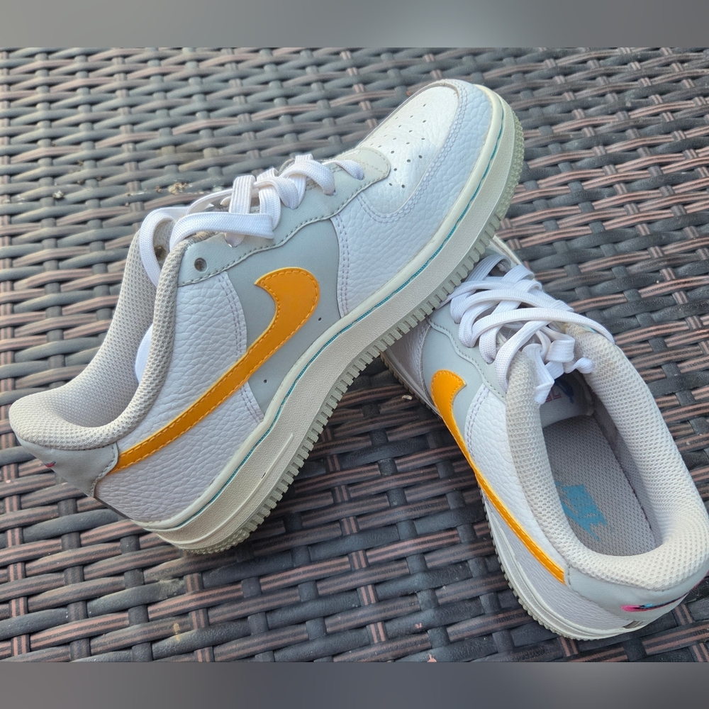 NIKE Air Force 1 '07 An20 5 Youth Basketball Shoes, Multi, 43 EU, Multicoloured